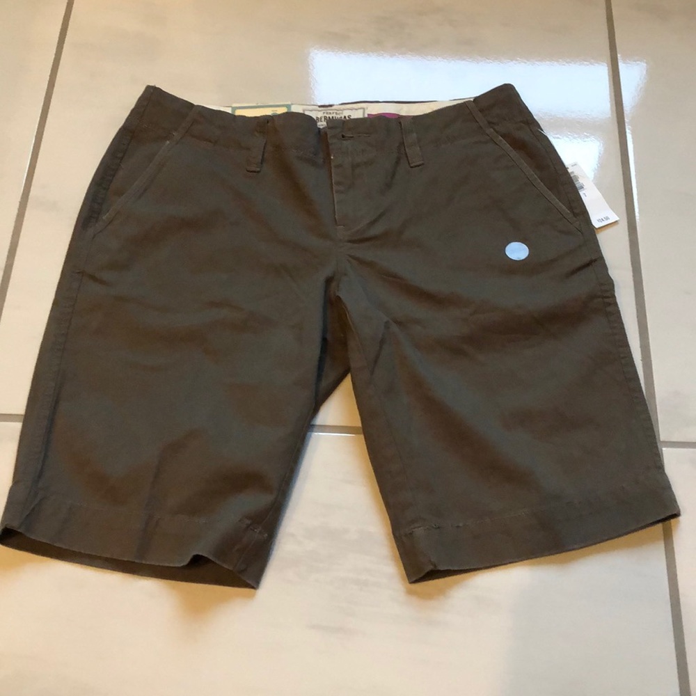 Old navy women’s Bermudas